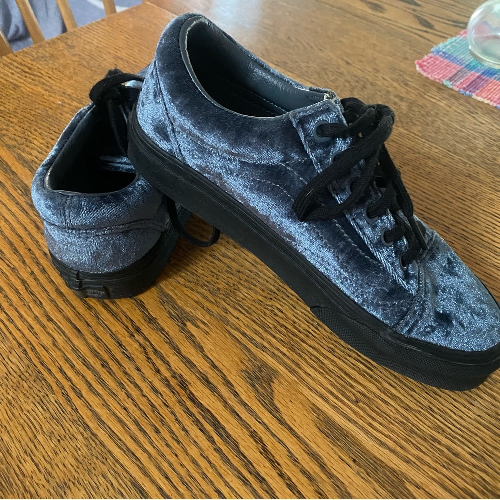 Old Skool blue velvet VANS, (M 4.5/W 6)